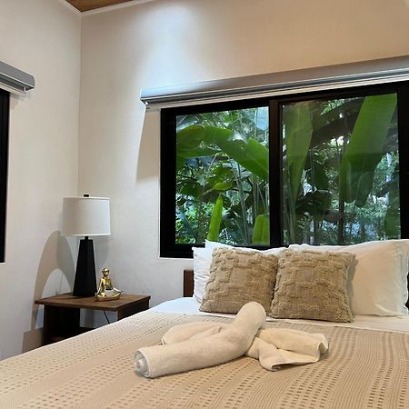 Dragonfly Beachfront Villas-Adult Only Пунта Ува Екстериор снимка