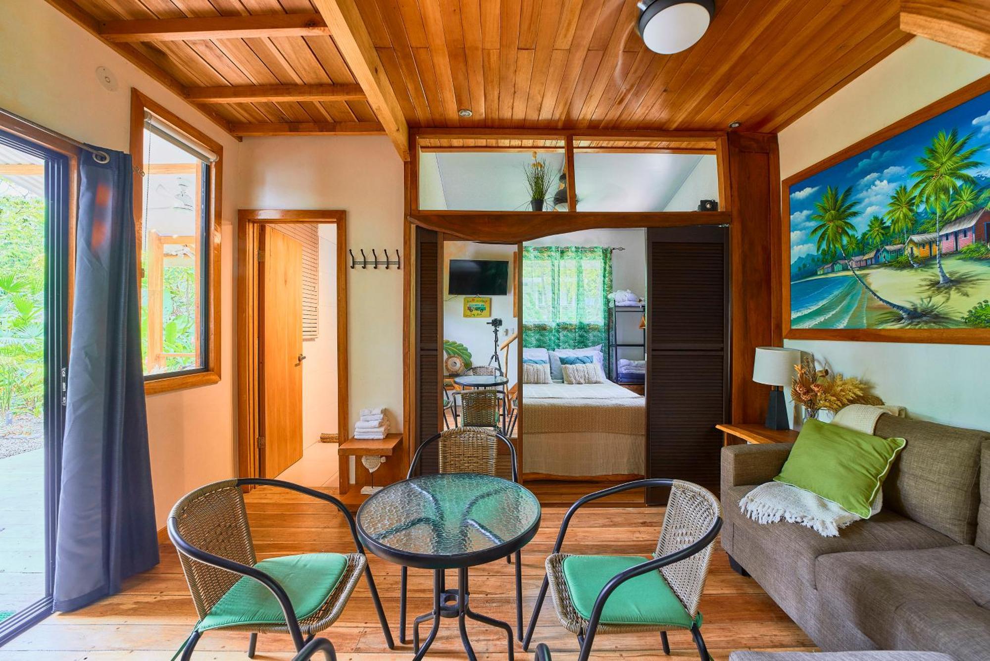 Dragonfly Beachfront Villas-Adult Only Пунта Ува Екстериор снимка