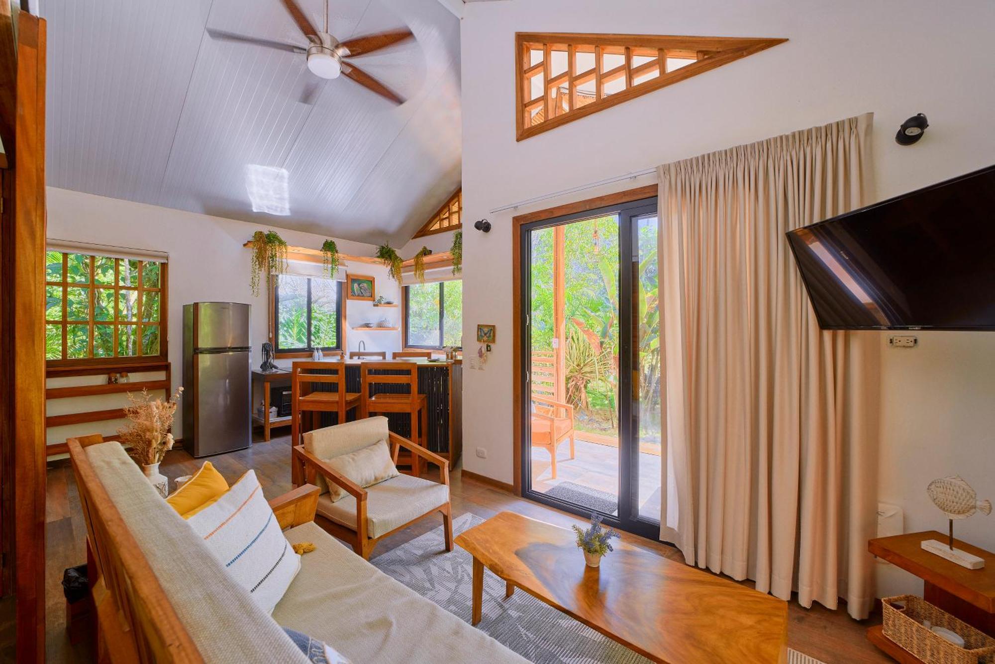 Dragonfly Beachfront Villas-Adult Only Пунта Ува Екстериор снимка
