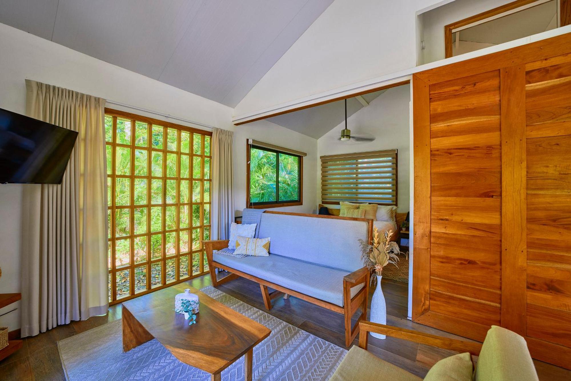 Dragonfly Beachfront Villas-Adult Only Пунта Ува Екстериор снимка