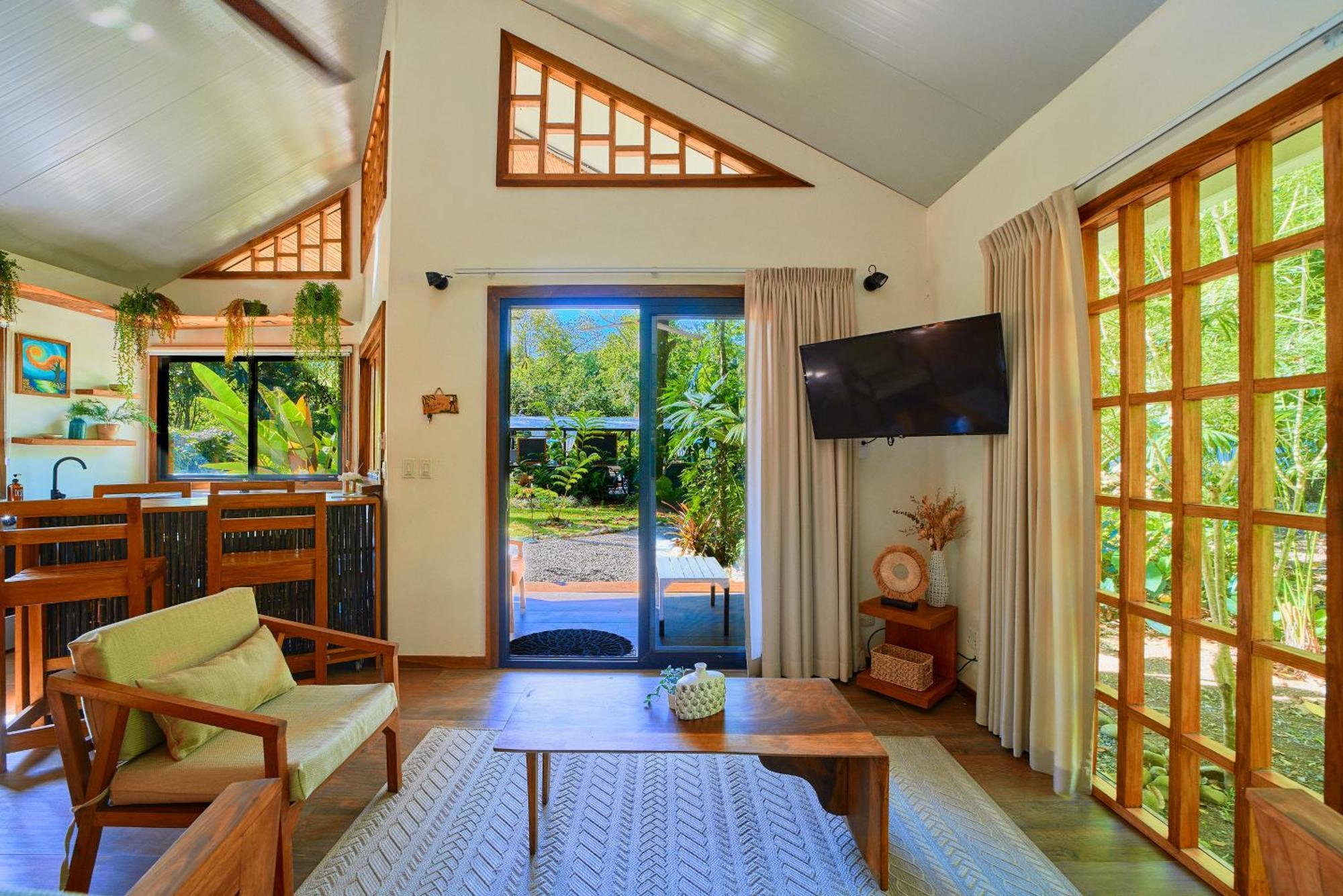 Dragonfly Beachfront Villas-Adult Only Пунта Ува Екстериор снимка