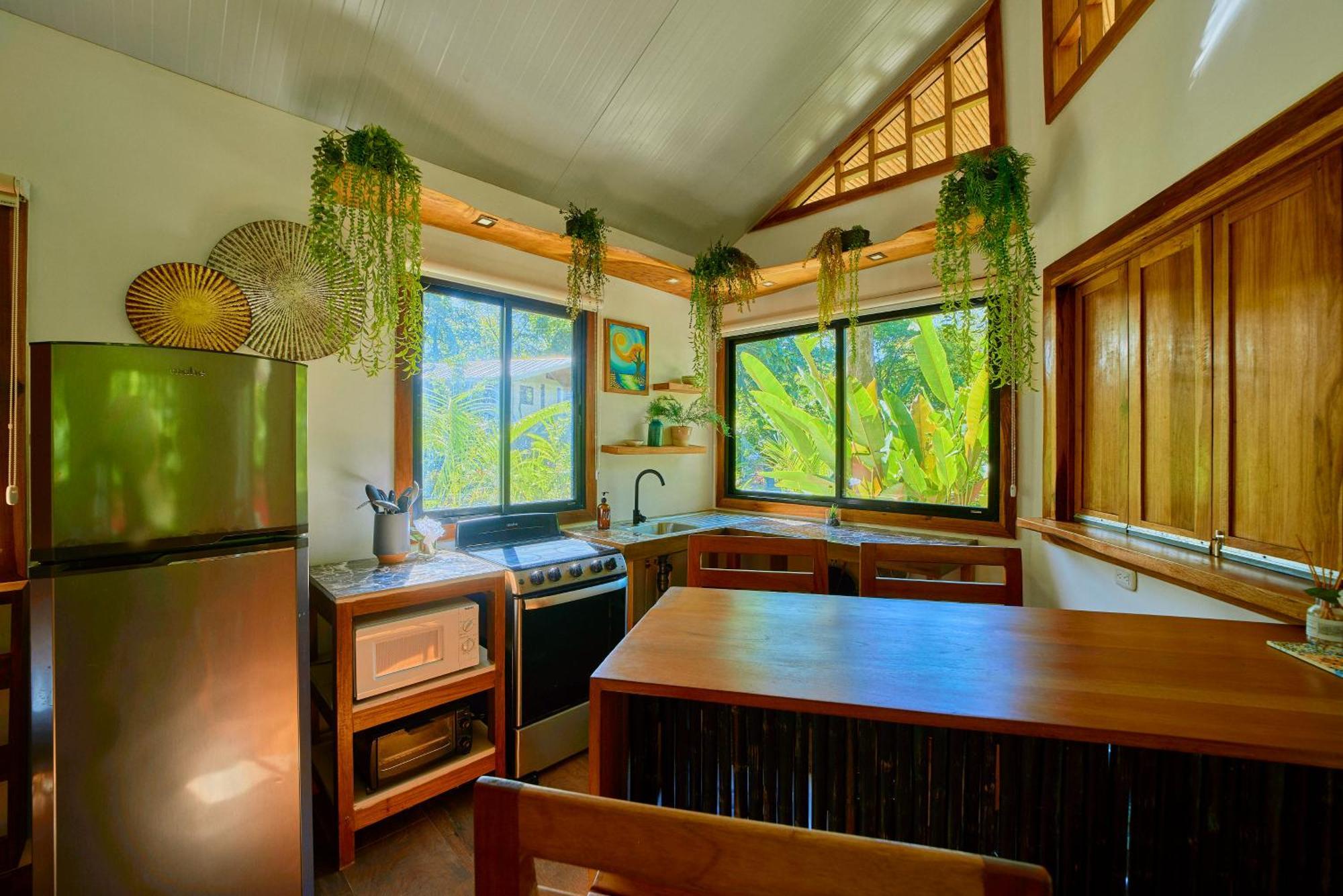 Dragonfly Beachfront Villas-Adult Only Пунта Ува Екстериор снимка