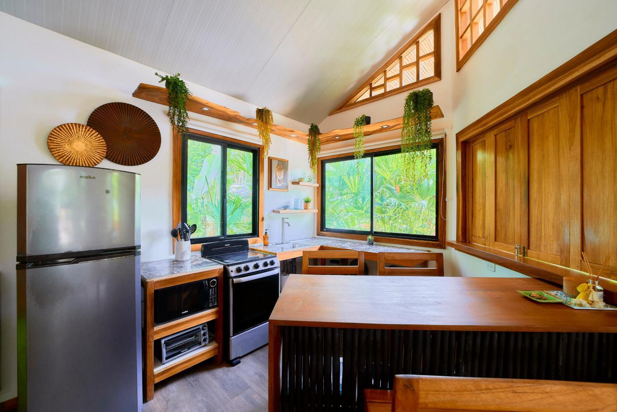 Dragonfly Beachfront Villas-Adult Only Пунта Ува Екстериор снимка