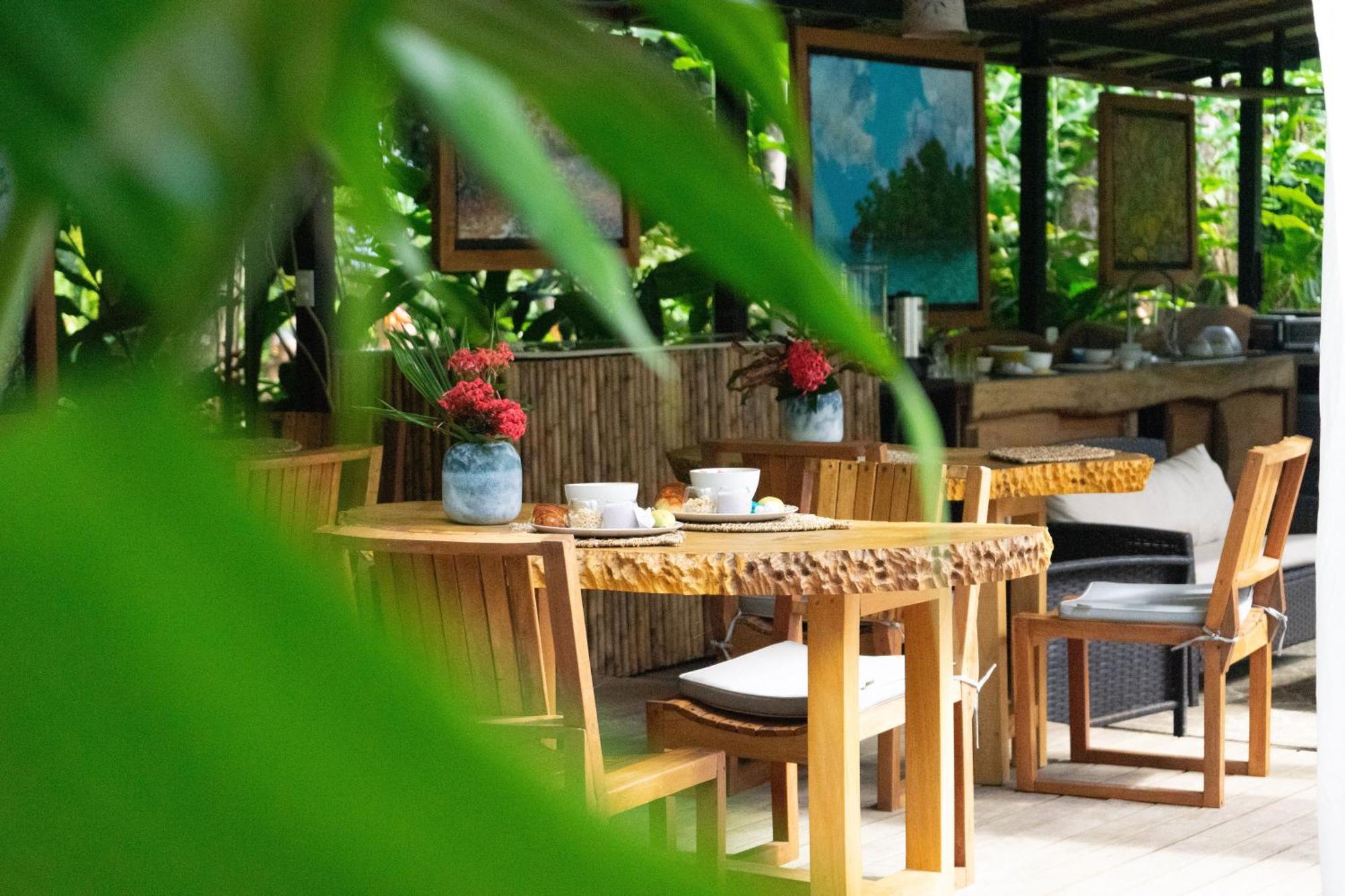 Dragonfly Beachfront Villas-Adult Only Пунта Ува Екстериор снимка
