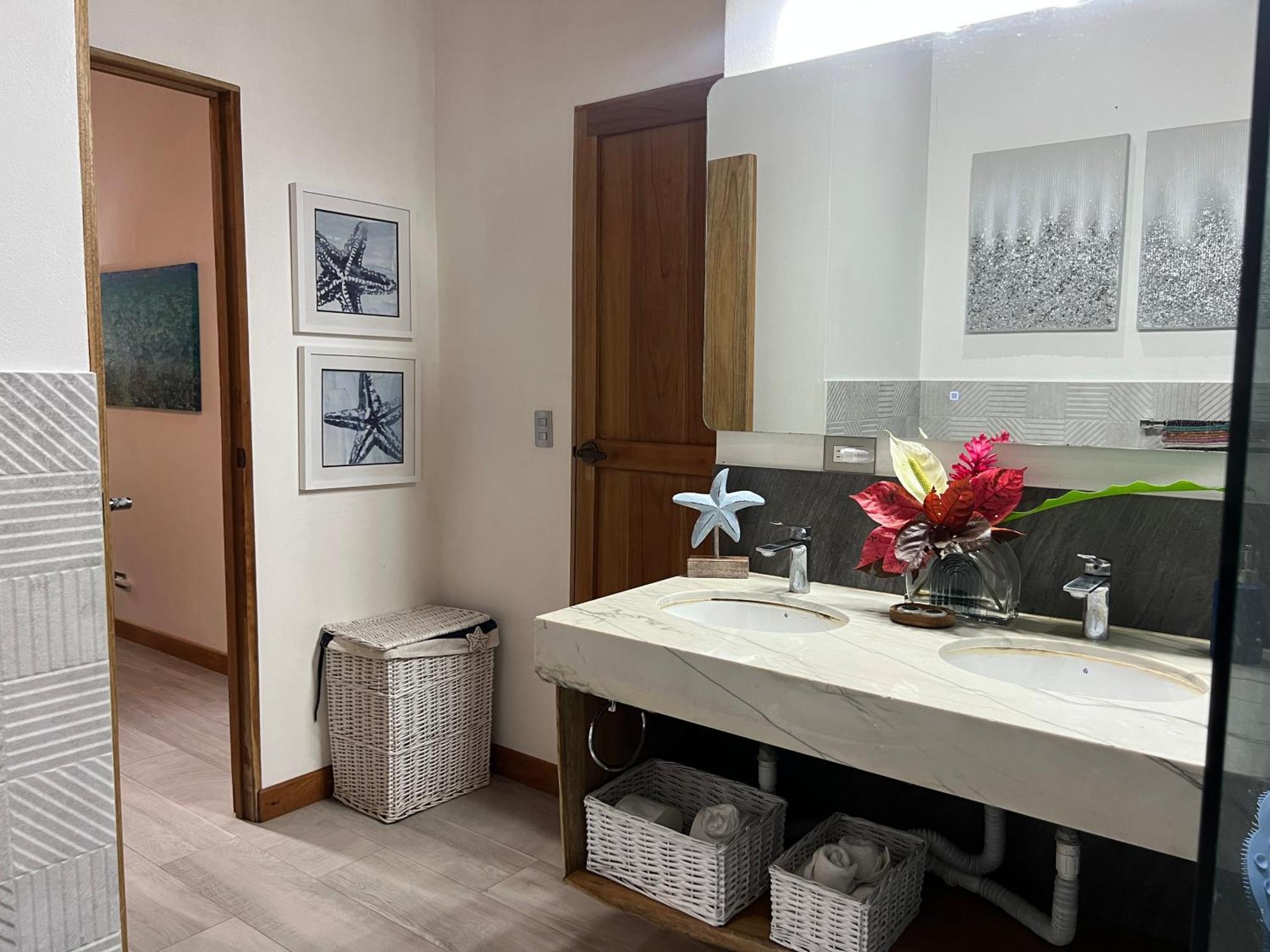 Dragonfly Beachfront Villas-Adult Only Пунта Ува Екстериор снимка