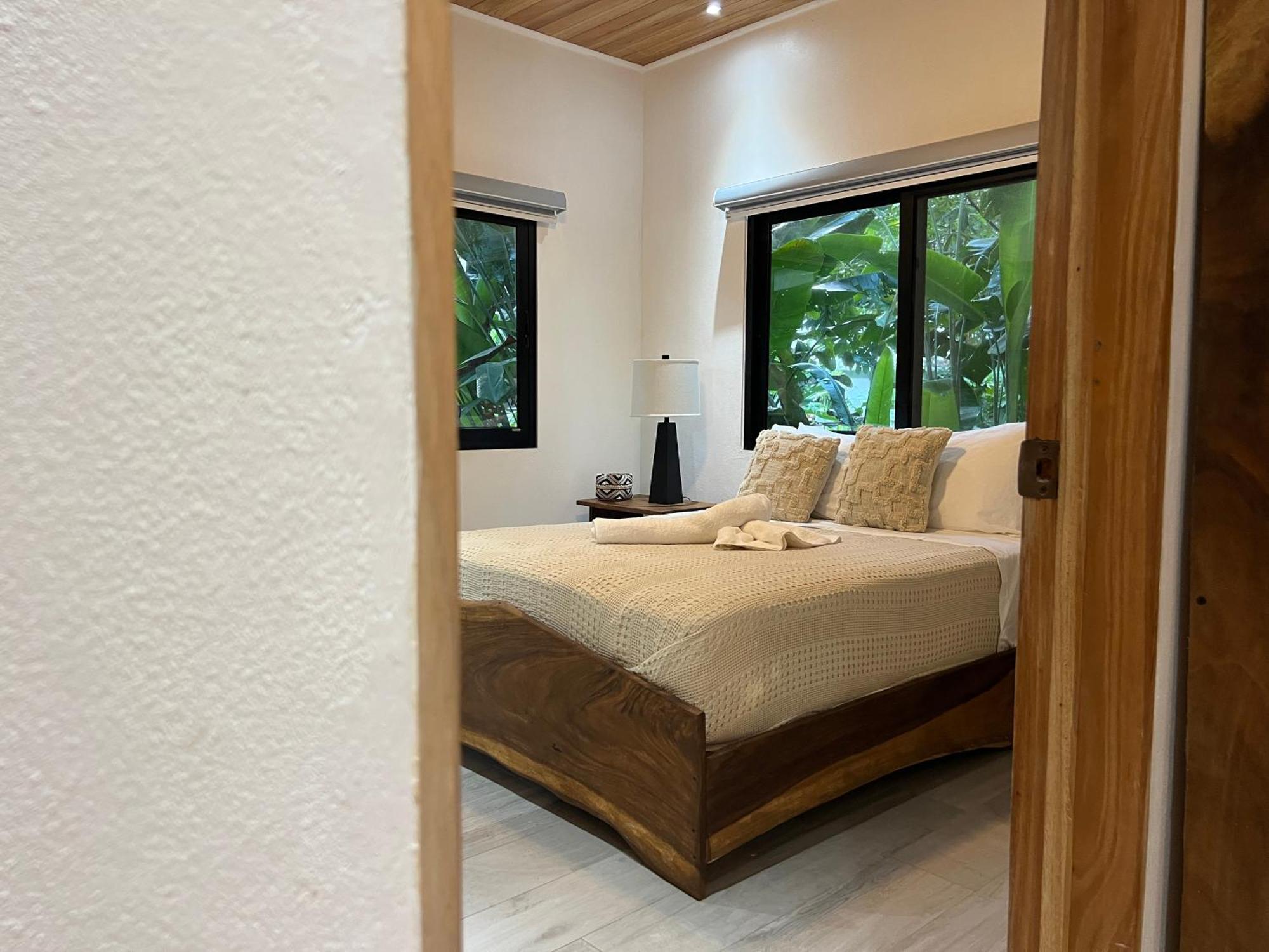 Dragonfly Beachfront Villas-Adult Only Пунта Ува Екстериор снимка